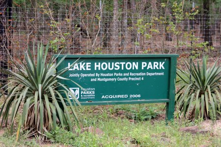 Lake Houston Park